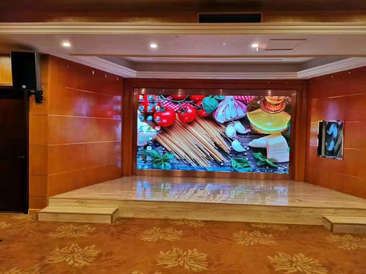 P4 Indoor LED Display Screen Cylinder Flexible Curved For Advertising